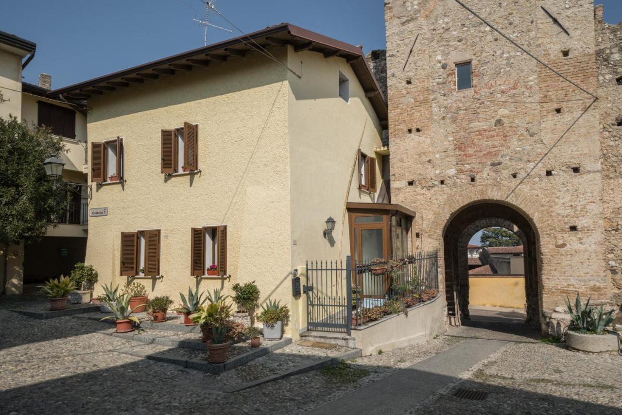 Gardappartamenti Castle Bell Moniga del Garda Eksteriør billede
